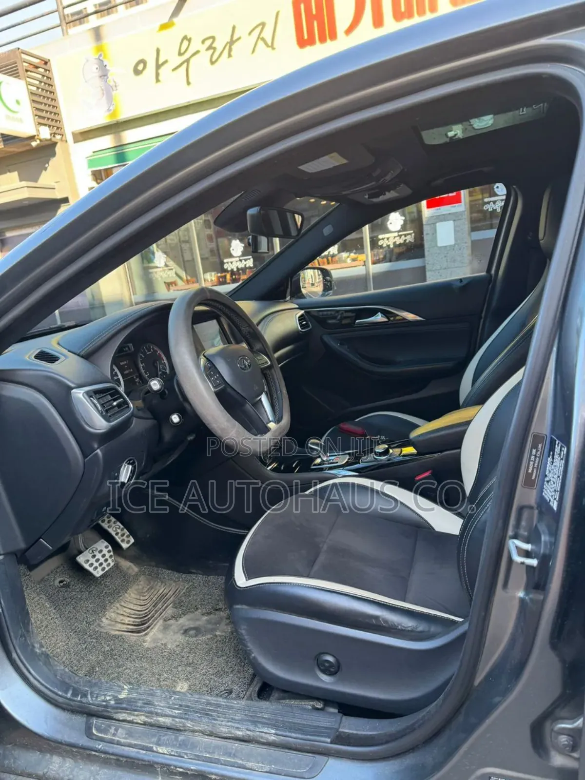 Infiniti Q30 2017 Gray