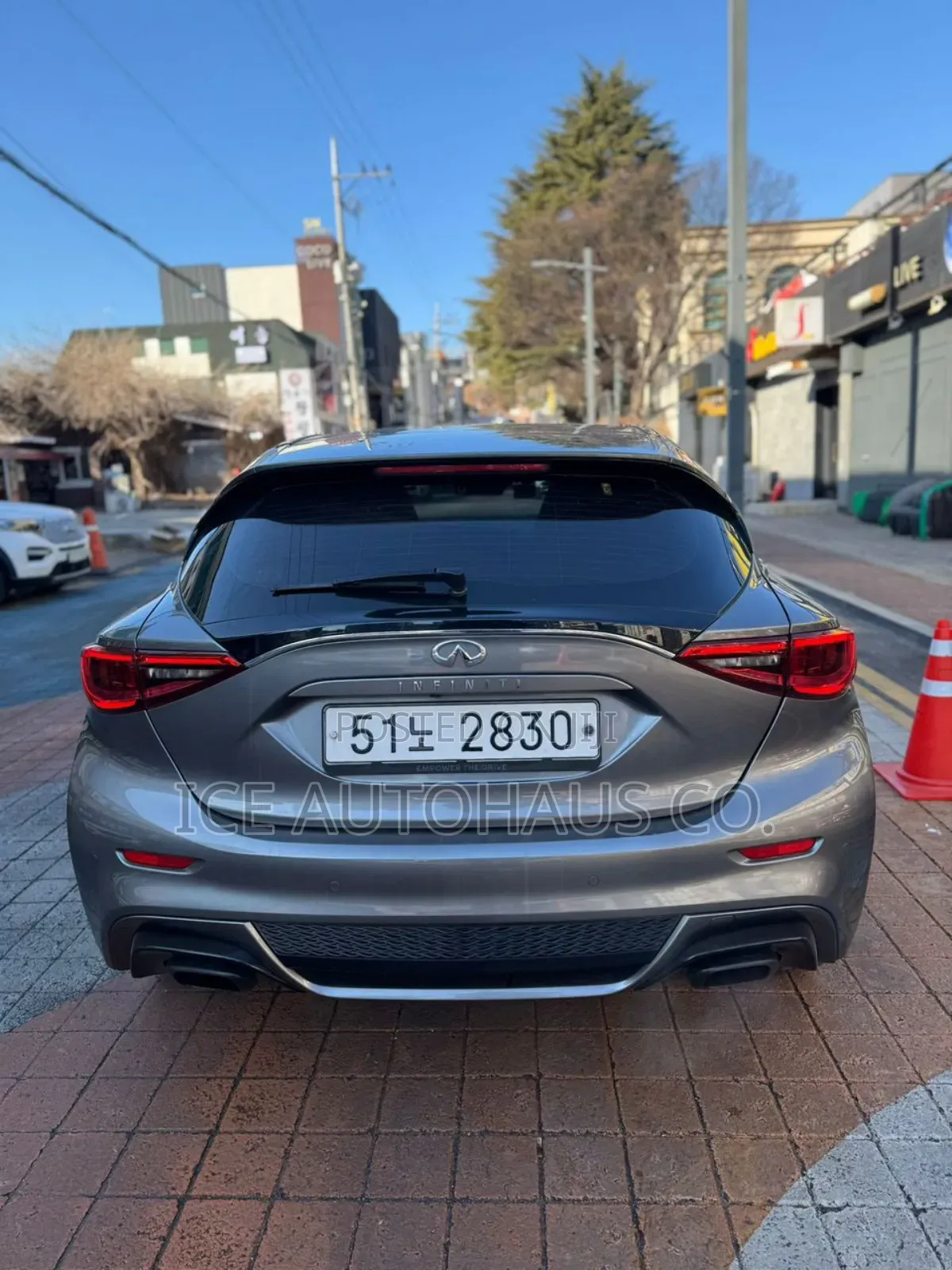 Infiniti Q30 2017 Gray