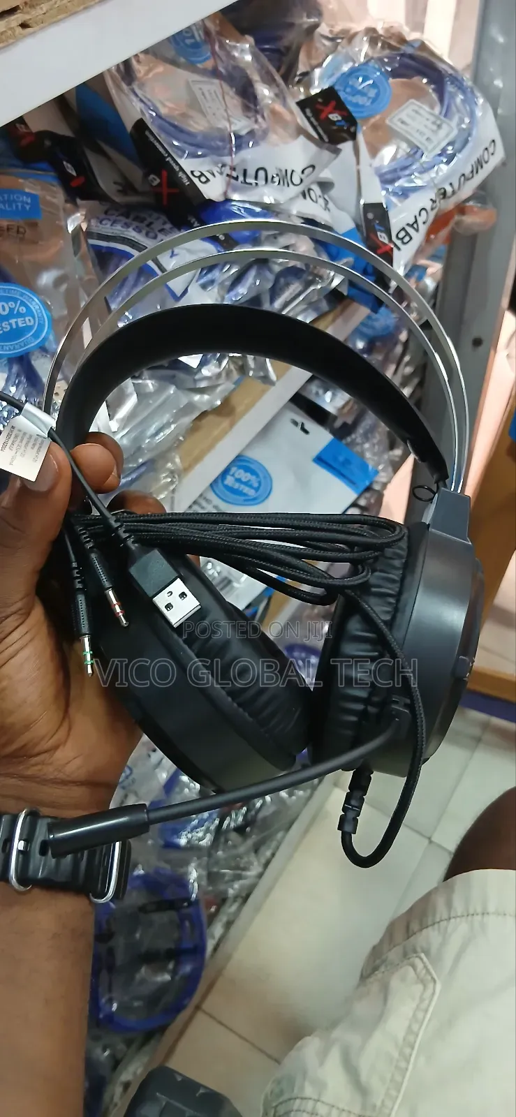 Gaming Headset With Usb/Aux Pin