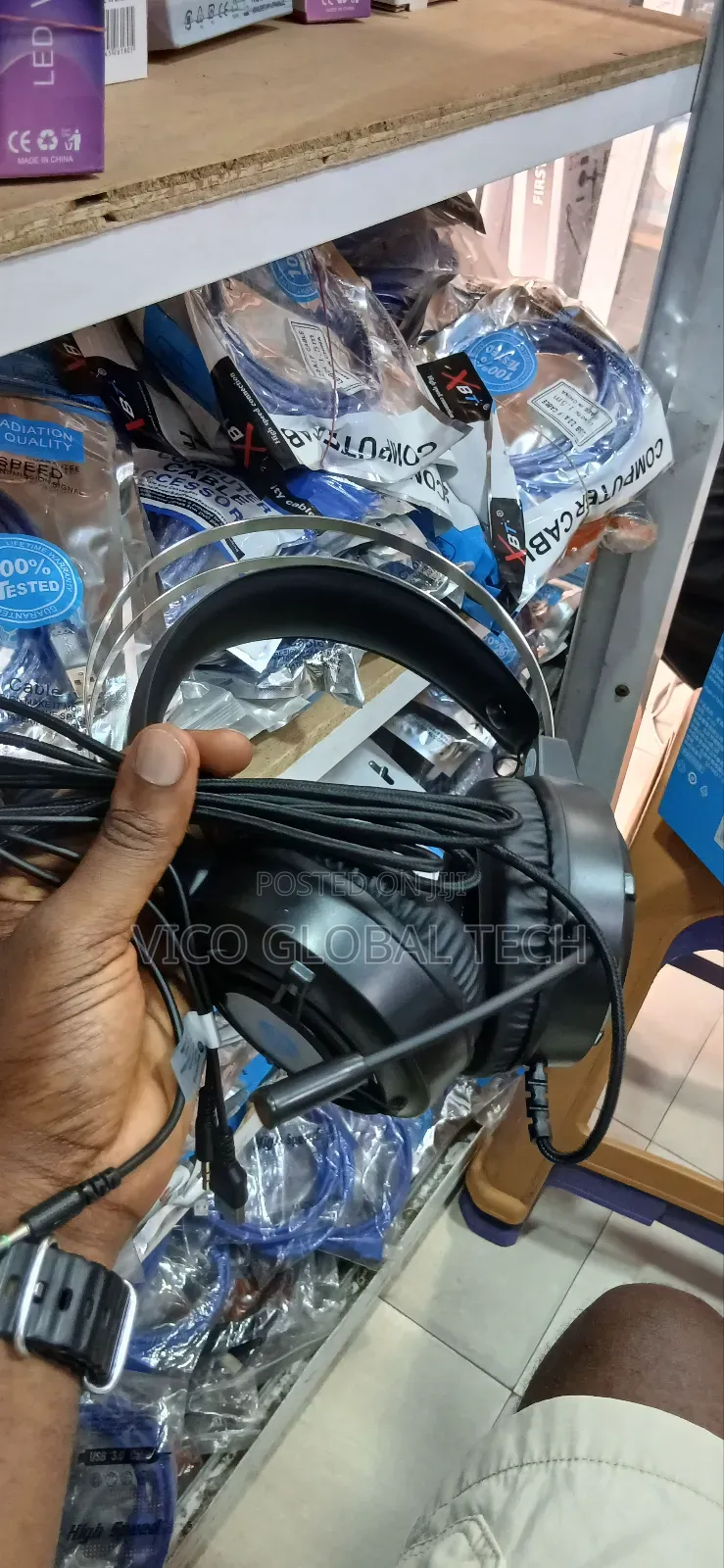 Gaming Headset With Usb/Aux Pin