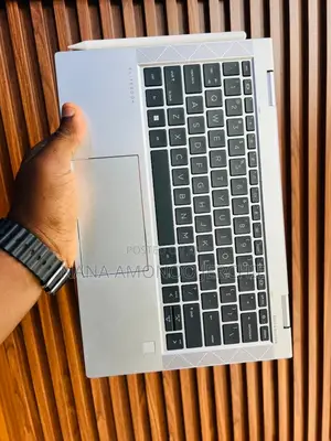 Laptop HP EliteBook 830 G8 16GB Intel Core i5 SSD 256GB