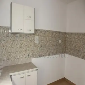 4bdrm Townhouse/Terrace in Lincoln School Area for sale