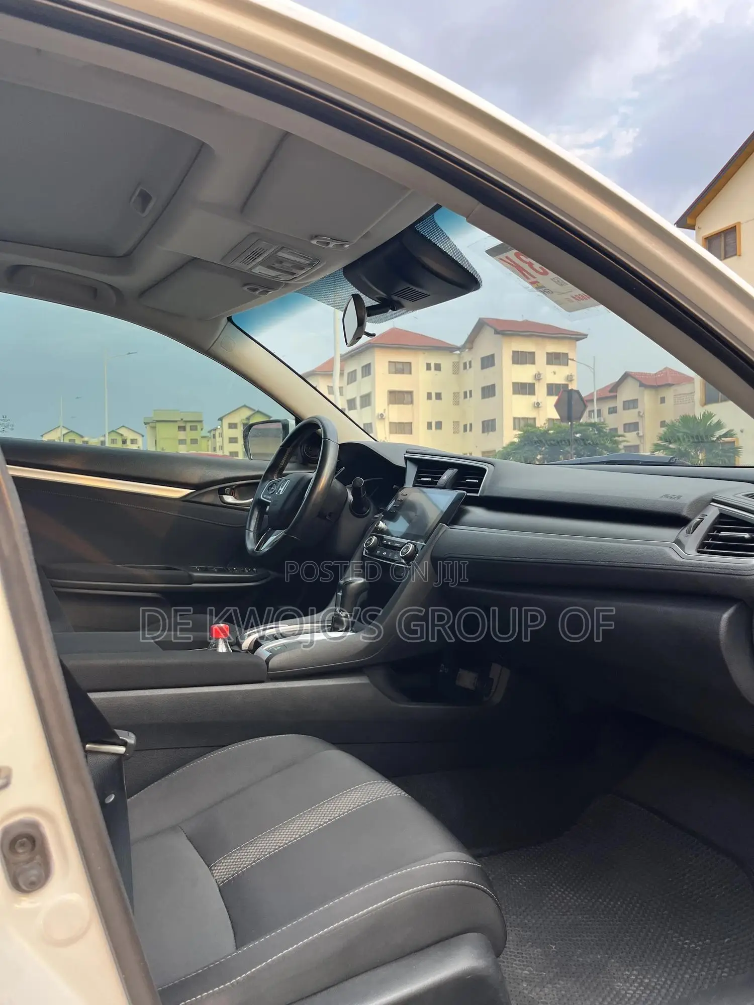 Honda Civic EX Sedan 2019 White
