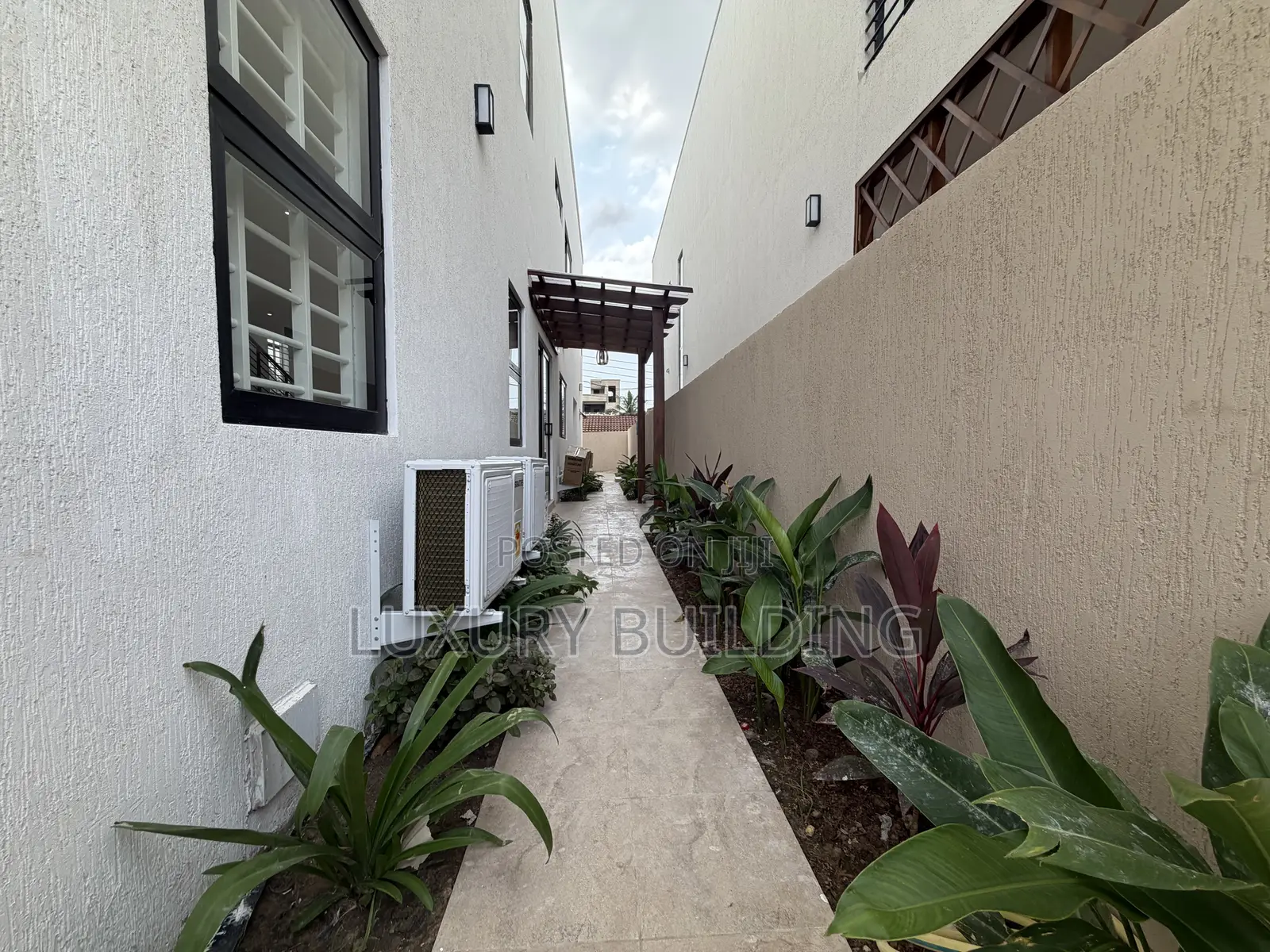 4bdrm House in Comm.20, Baatsona Total for sale