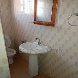 1bdrm Apartment in Methodist Church Area for rent