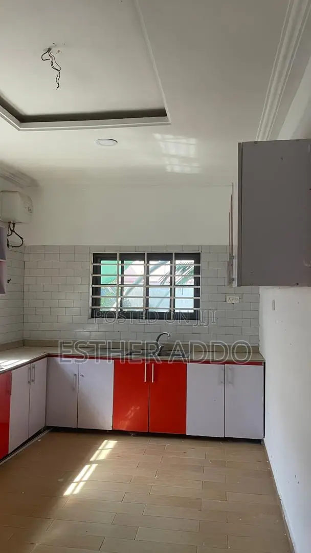 3bdrm House in Lake Side Estate for rent