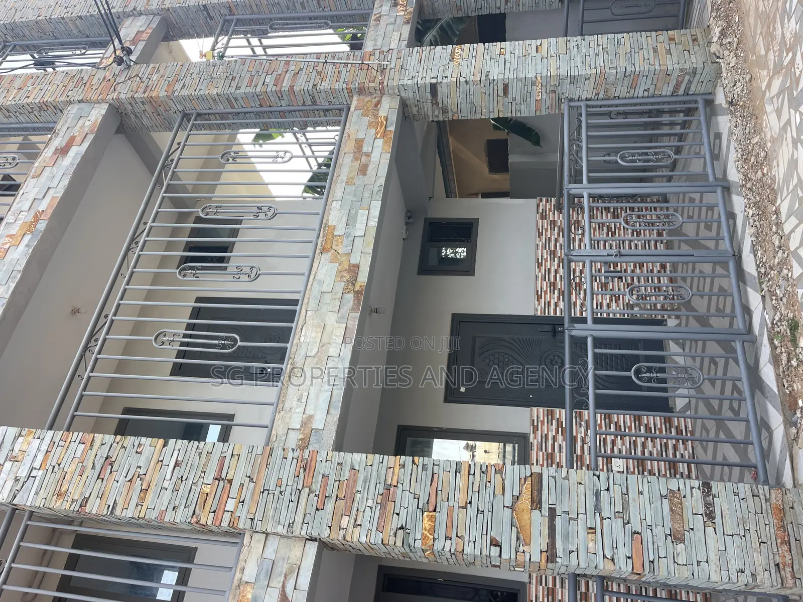 1bdrm Apartment in Adjei Kojo, Sakumono for rent