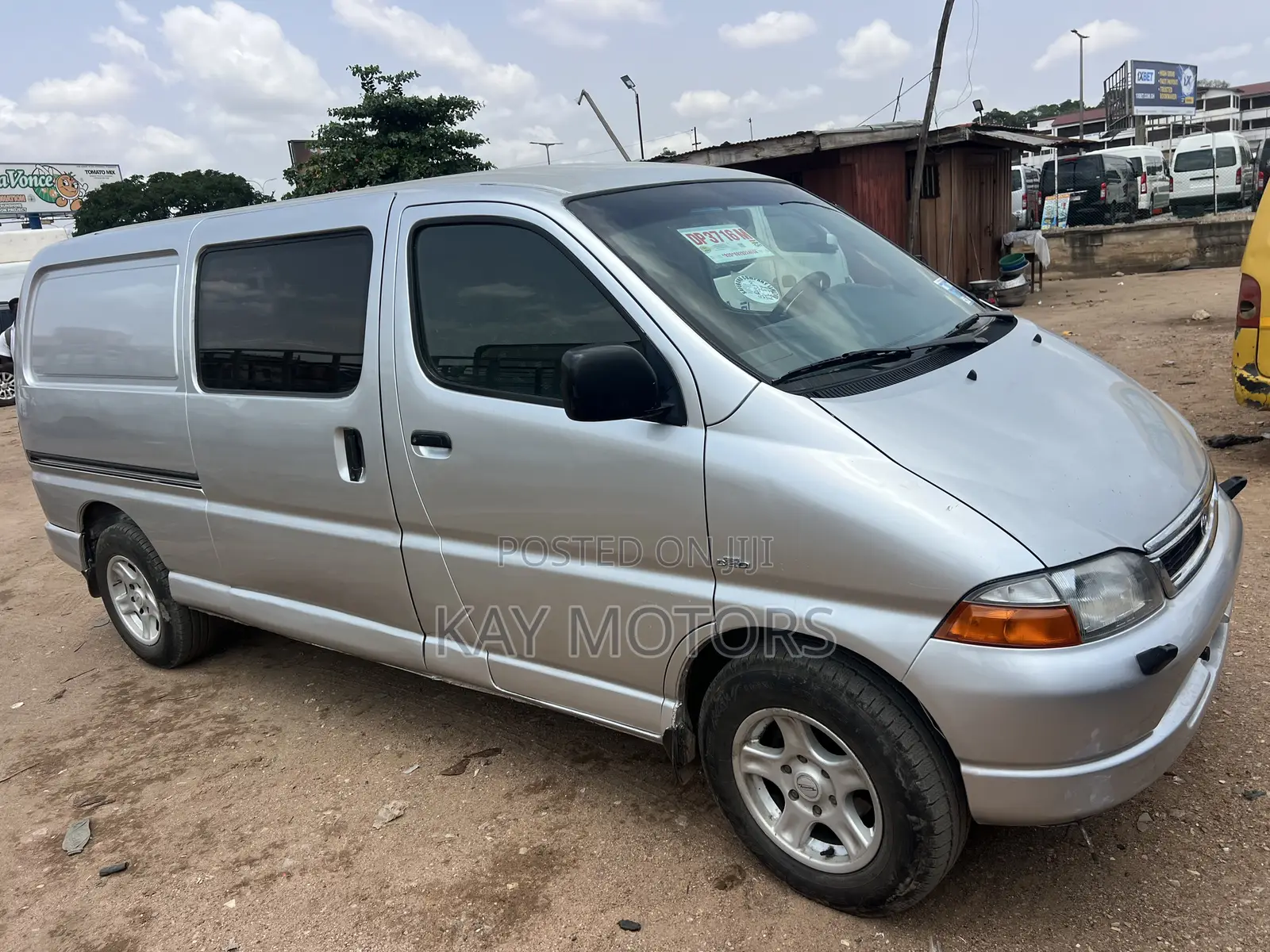 Toyota HiAce 2005 Silver