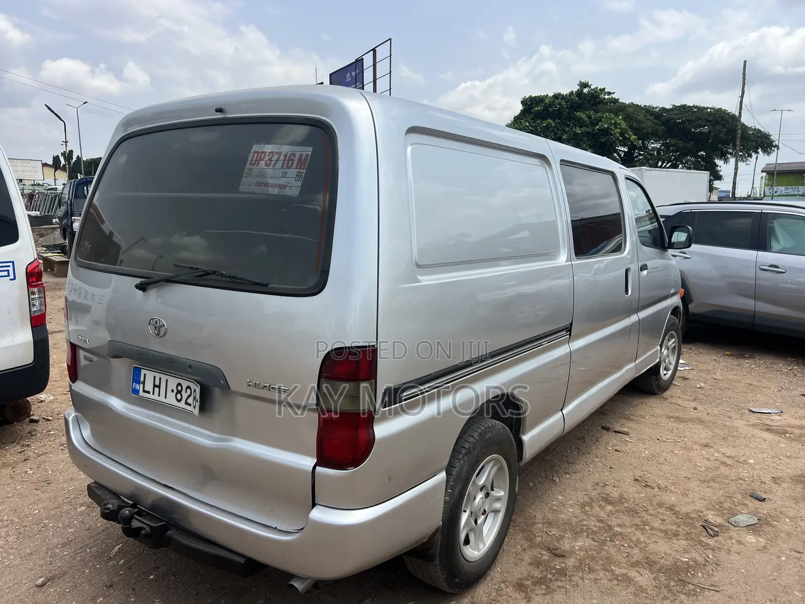 Toyota HiAce 2005 Silver