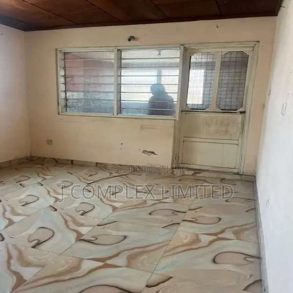 1bdrm Apartment in Methodist Church Area for rent