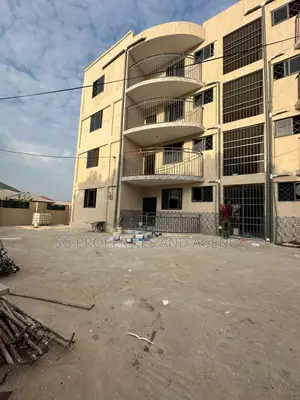 1bdrm Apartment in Adjei Kojo, Community 25 for rent