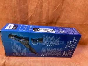 Philips 3000 Series Nt3650 Nose Trimmer