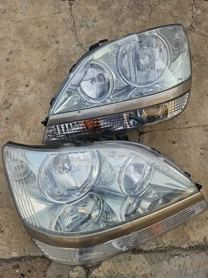 Lexus Rx300 Headlight Set