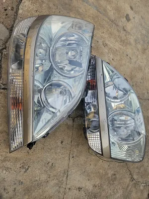 Lexus Rx300 Headlight Set