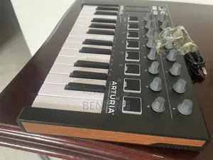 Arturia Minilab Mk Ii Keyboard