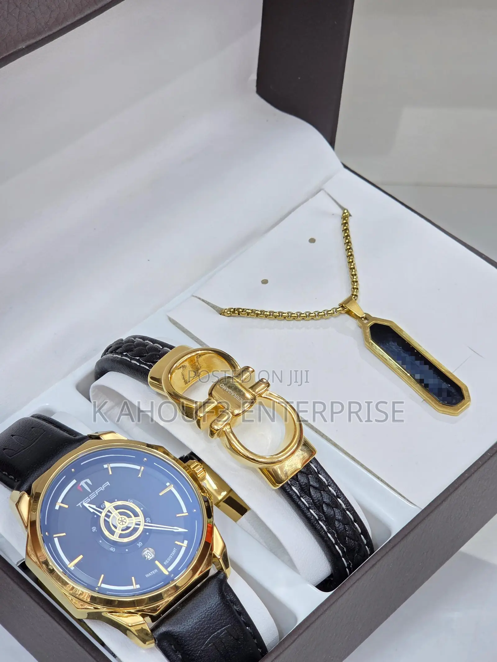 Men’S Watch With Bracelet and Chain Available