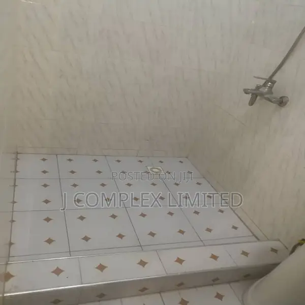 2bdrm Apartment in La Wireless for rent