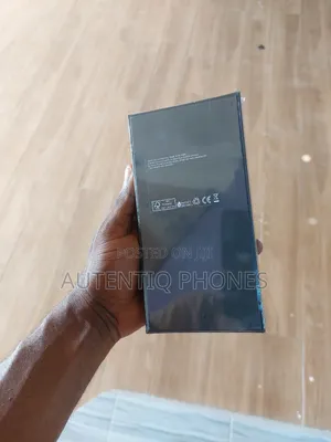 New Samsung Galaxy S22 Ultra 5G 128 GB Black