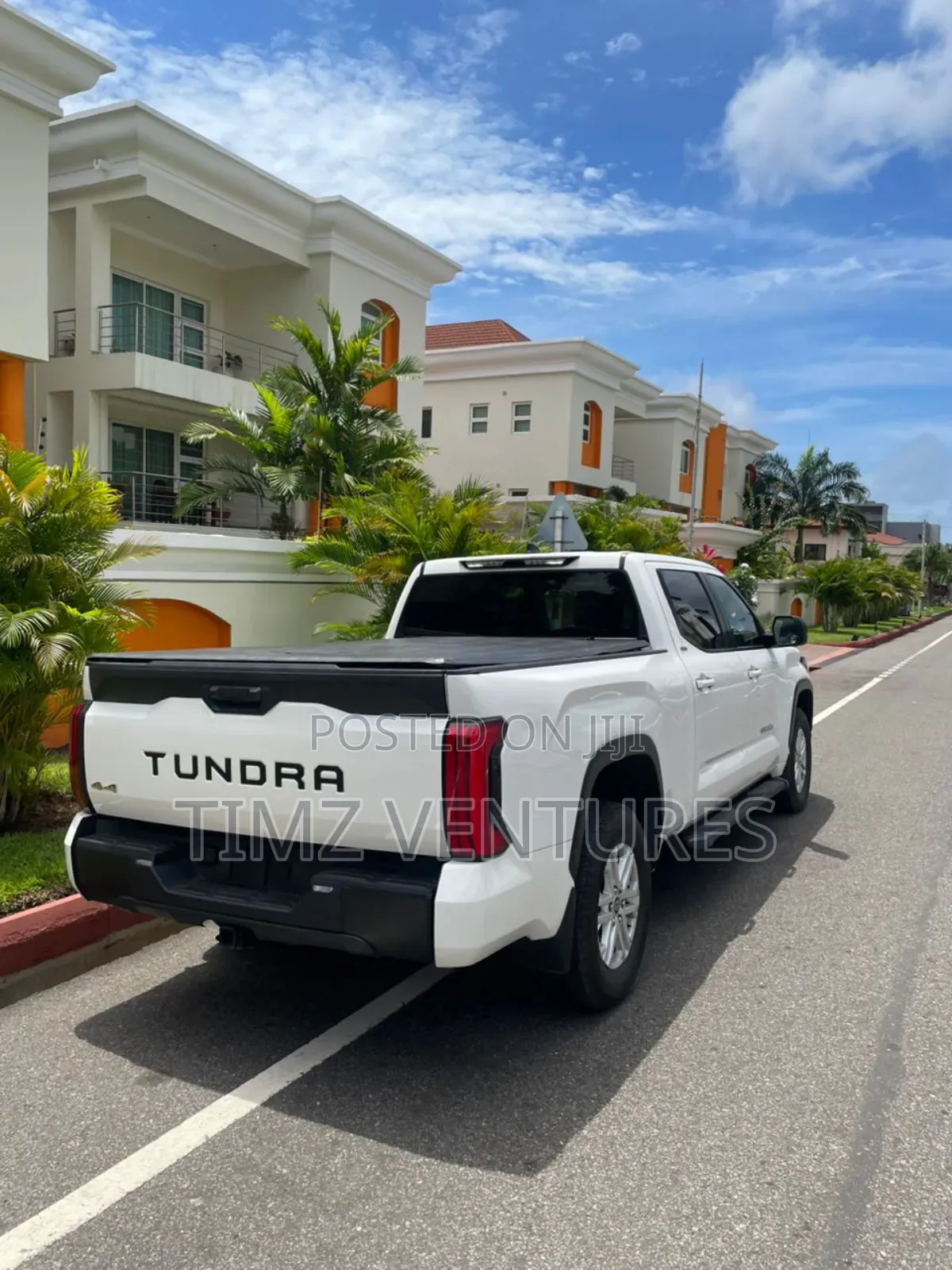 Toyota Tundra SR5 Double Cab 6.5' Bed 2024 White
