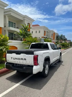 Toyota Tundra SR5 Double Cab 6.5' Bed 2024 White