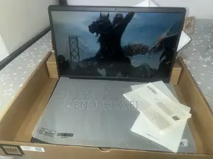 New Laptop Dell 16GB Intel Core 3 SSD 512GB