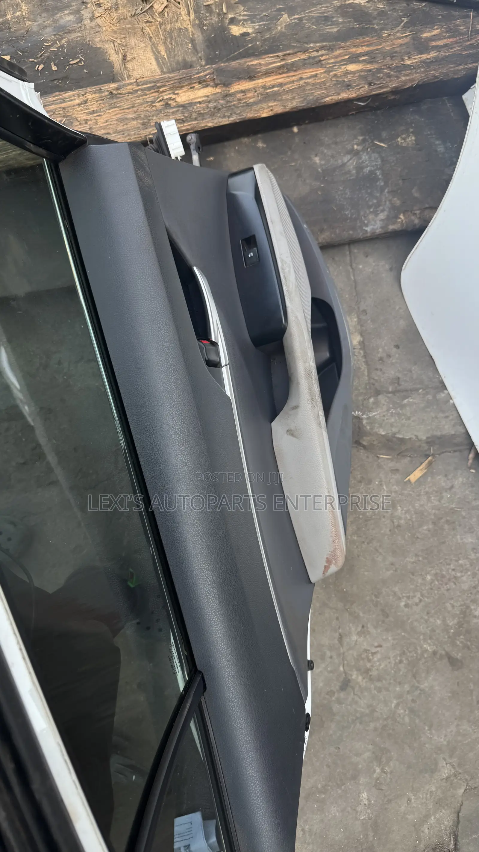 Toyota Camry 2018,2019,2020,2021,2022 Doors Available