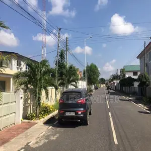 1bdrm Apartment in Coffee Shop Area for rent