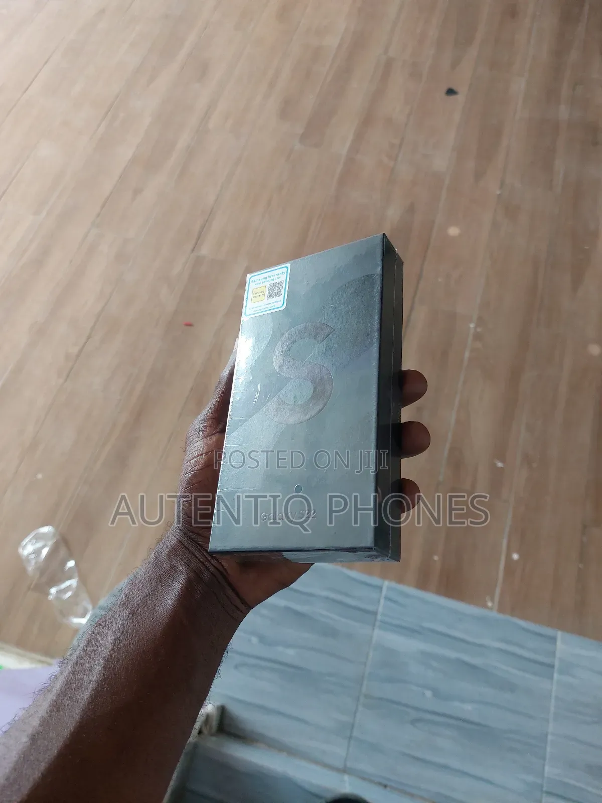 New Samsung Galaxy S22 5G 128 GB Black