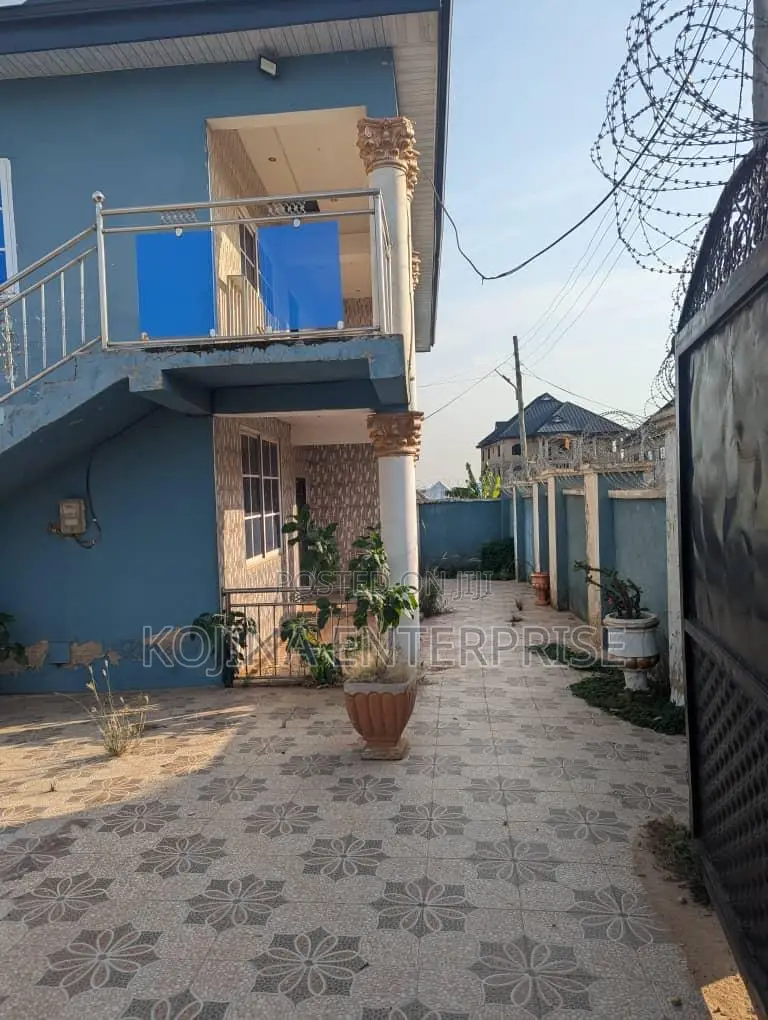 4bdrm House in Kronum Angel Adonko, Kumasi Metropolitan for sale
