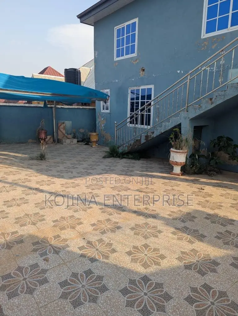 4bdrm House in Kronum Angel Adonko, Kumasi Metropolitan for sale