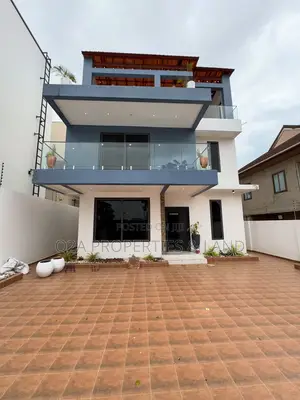 4bdrm House in Lakeside Estate for sale