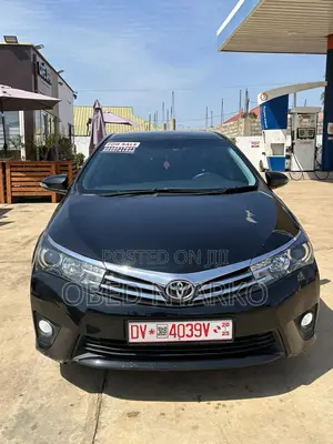 Toyota Corolla Altis 2016 Black