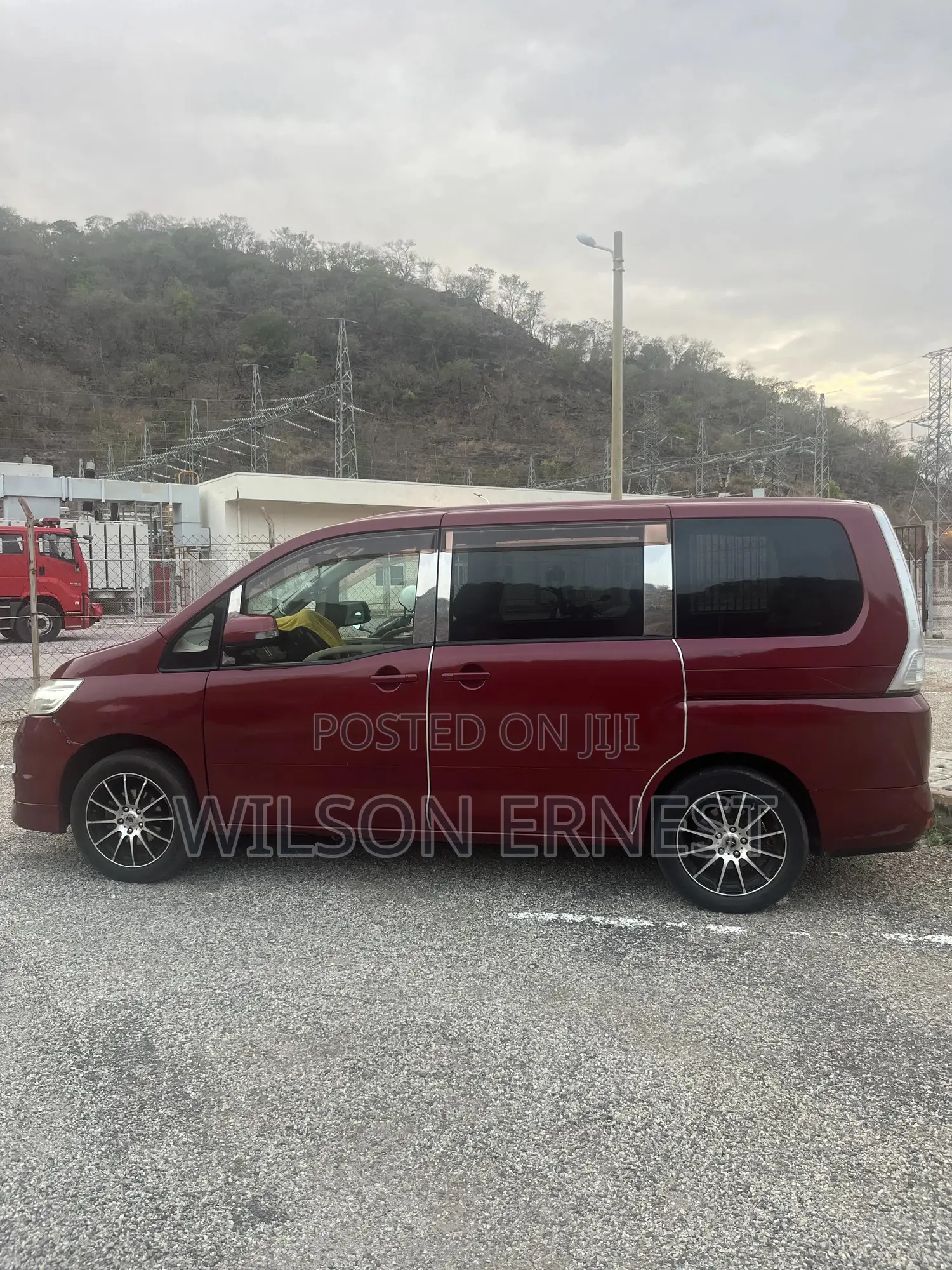 Nissan Serena 2010