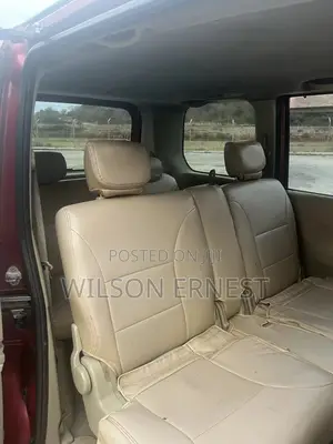 Nissan Serena 2010
