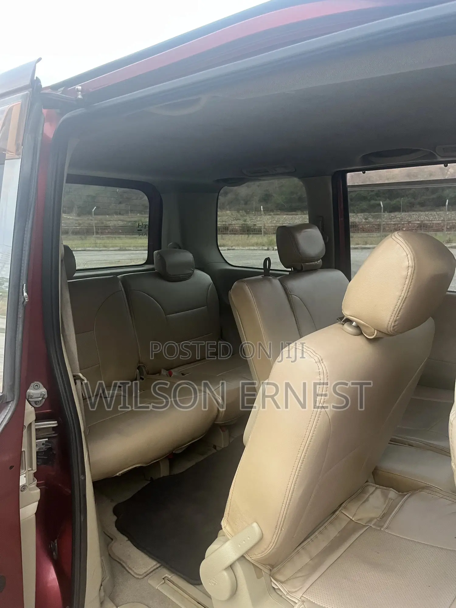 Nissan Serena 2010