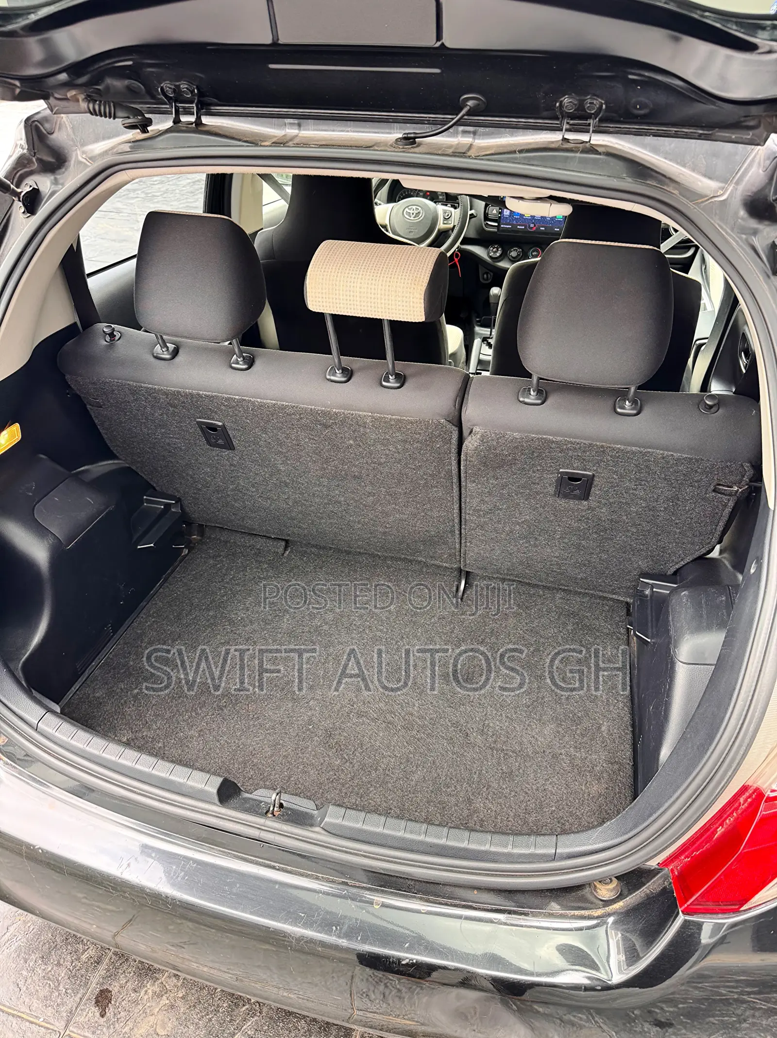 Toyota Vitz 1.5 FWD 3dr 2015 Black