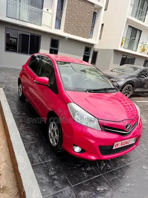 Toyota Vitz 1.5 FWD 3dr 2013 Pink
