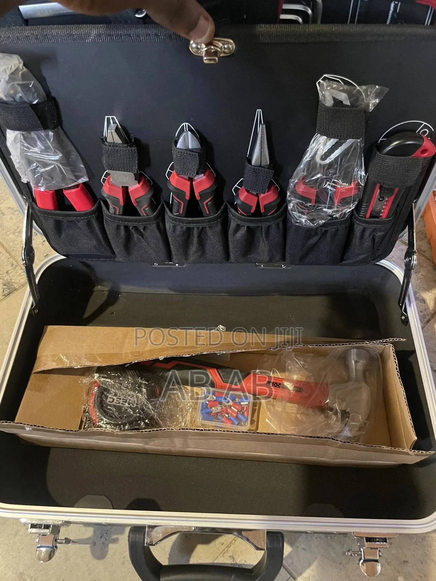 Original Meec and Kendo Automobile Tools Box
