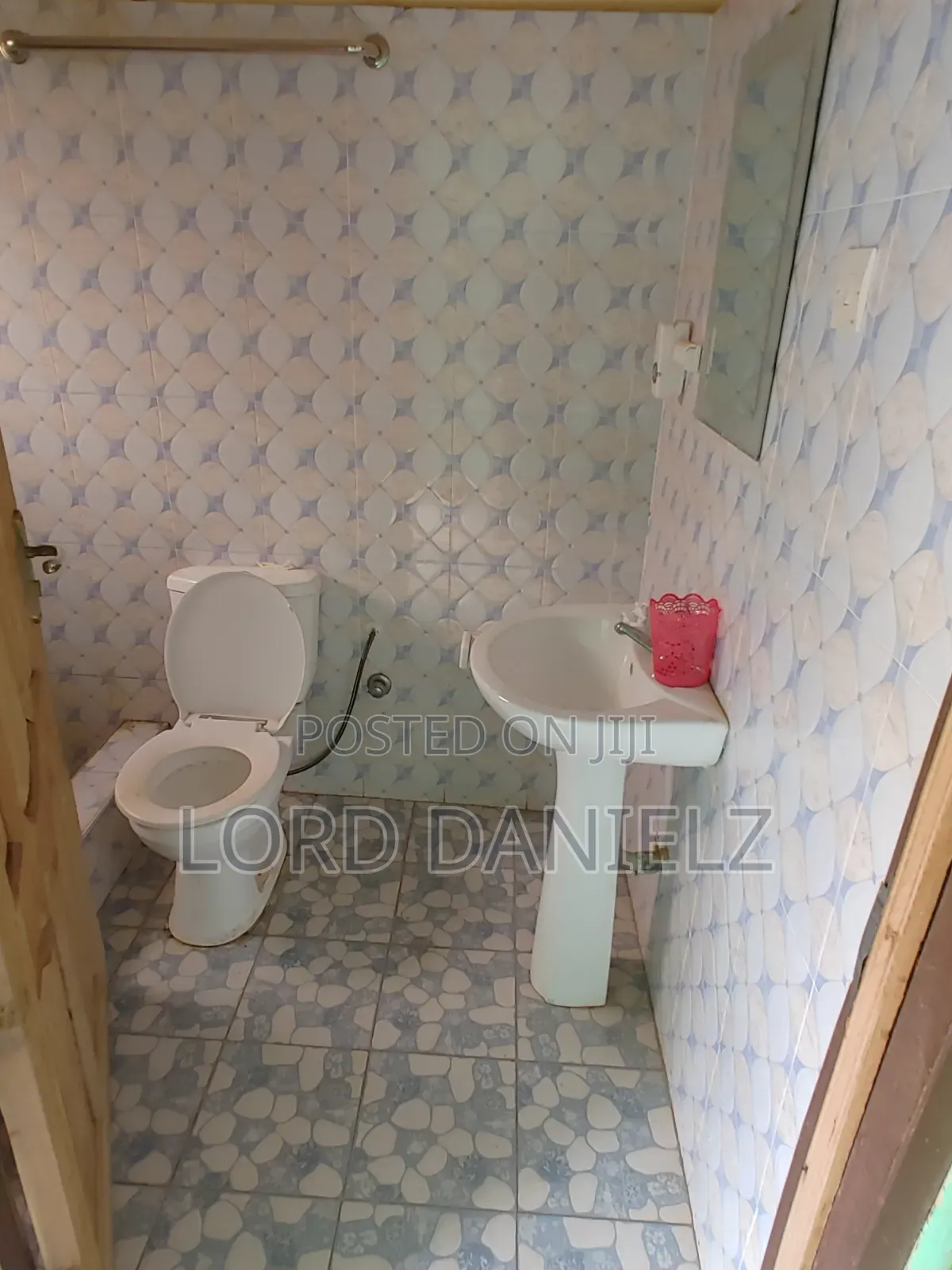 Single Room Self-Contained for Rent at Brofoyedu-Afratia