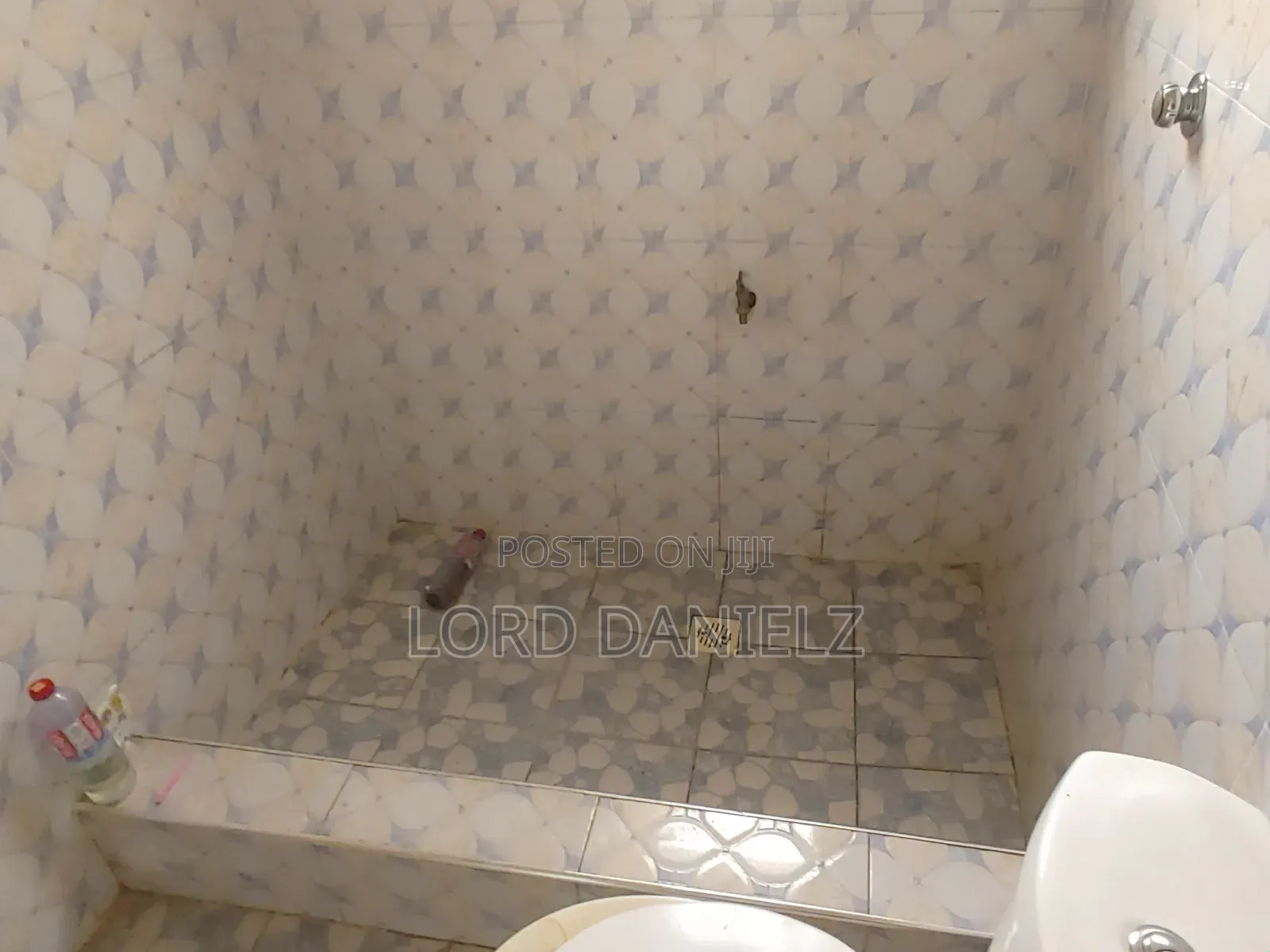 Single Room Self-Contained for Rent at Brofoyedu-Afratia