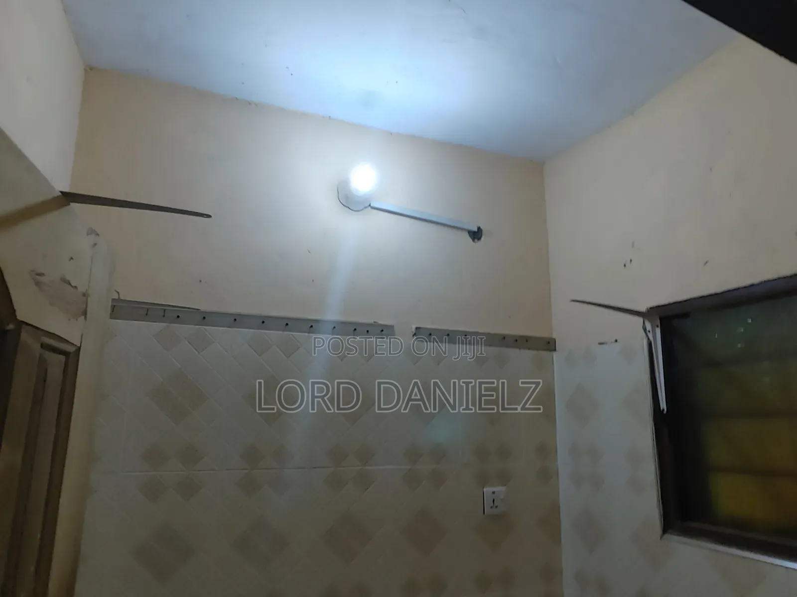 Single Room Self-Contained for Rent at Brofoyedu-Afratia