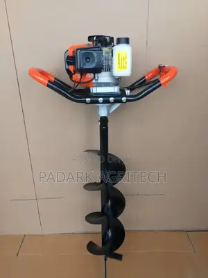 Earth Auger With 3 Bits