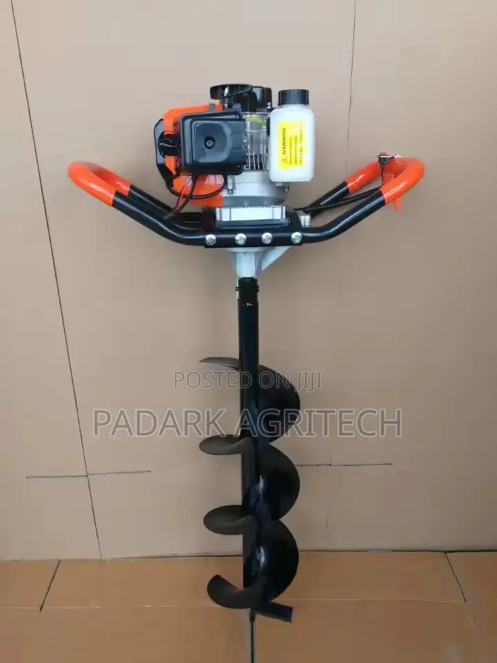 Earth Auger With 3 Bits