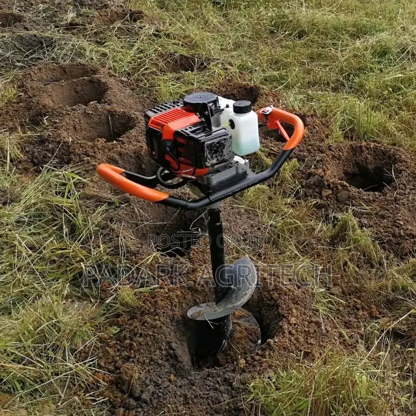 Earth Auger With 3 Bits