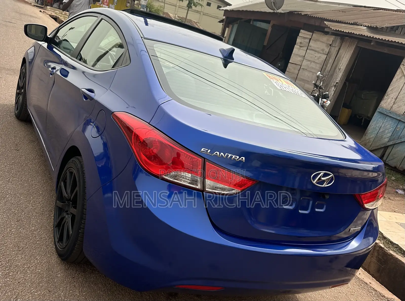 Hyundai Elantra Limited Sedan FWD (1.8L 4cyl 6A) 2013 Blue
