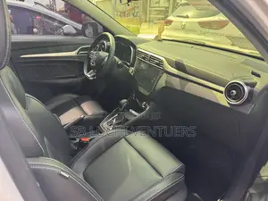 MG ZS 2017 White