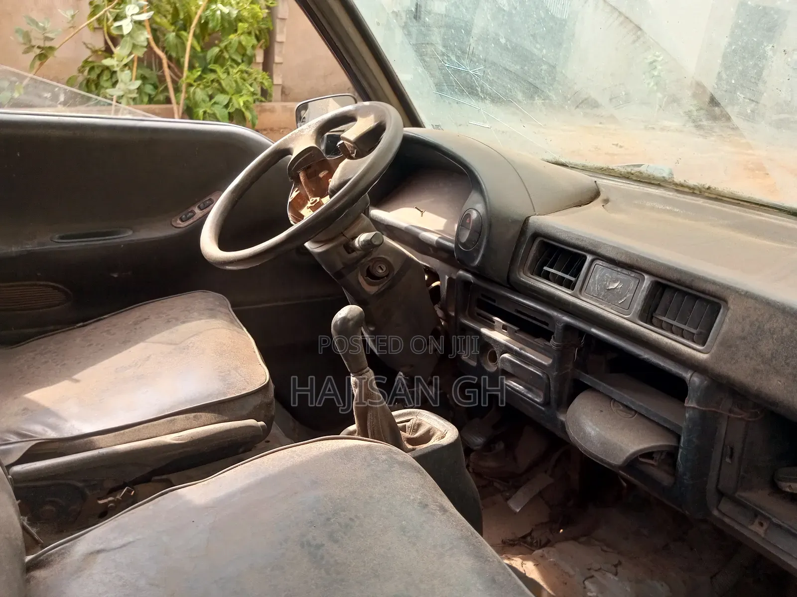Hyundai Universe 2005 White