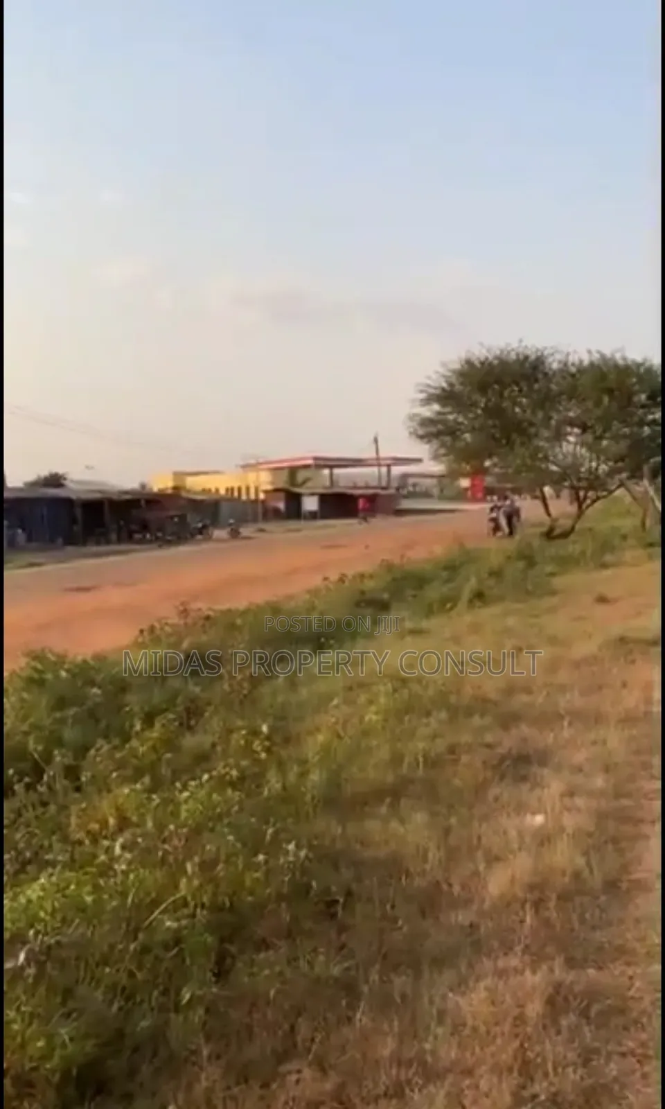 Mainroad 2 Plots for Sale at Katamanso