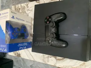 Playstation 4 Jailbreak With 10 Latest Games Two Controllers