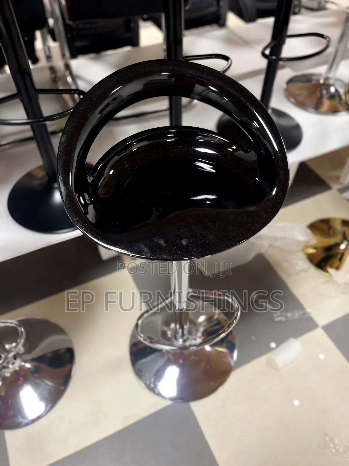 Round Bar Chair